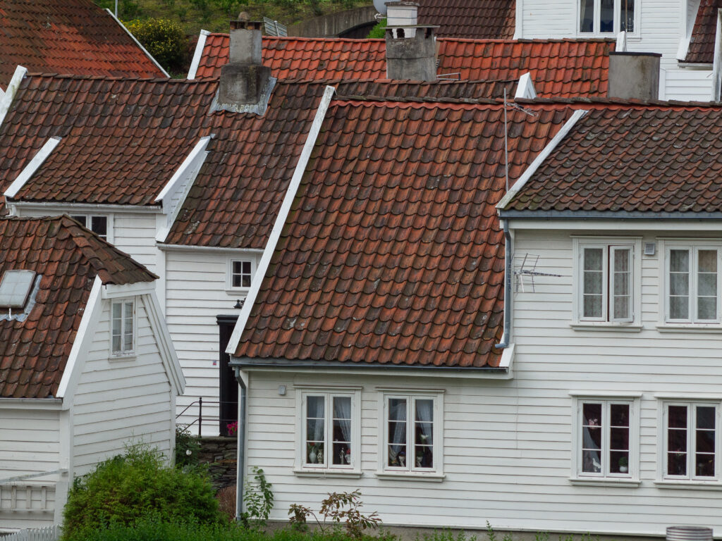 asphalt vs architectural shingles